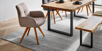 Трапезни столове